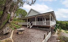 Hillview - Spacious Bushland Haven With Resort Access